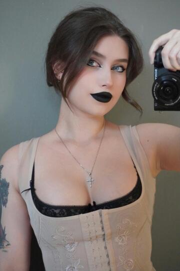 i was wondering if you'd like this photo...i felt really cute