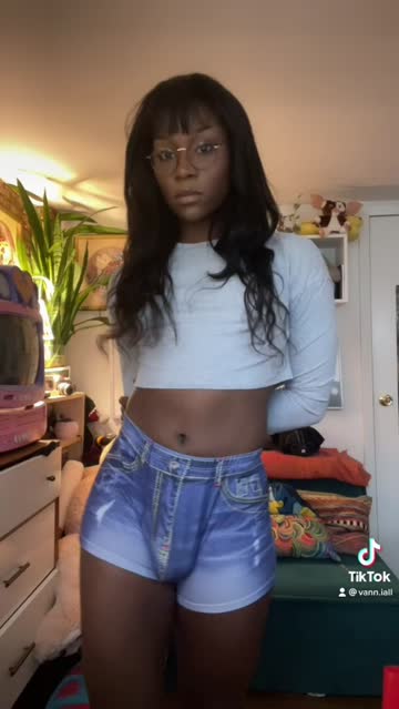 new account is @vanniallthesequal