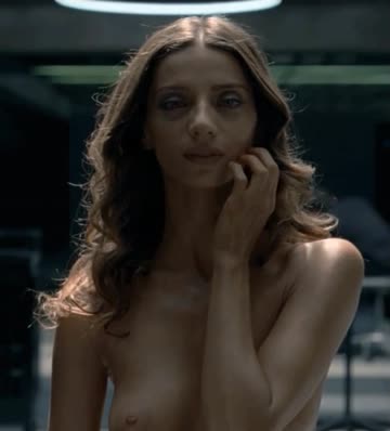 angela sarafyan in westworld [s1e1-2016]: temptress