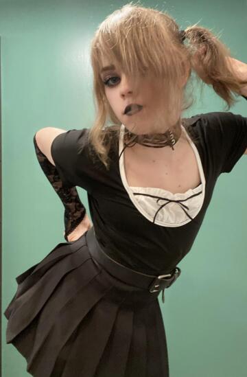 goth boys in pigtails, anyone?🖤