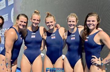 a selection of players from the dutch national water polo team