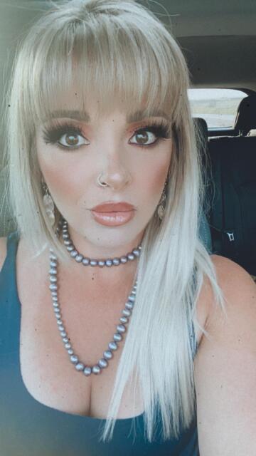 36 and single 🥰 would you take me out?