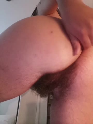 spreading my hairy ass for you to put your face in 💗