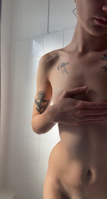 first post here! i love some natural light in my showers 💕 good morning or goodnight x