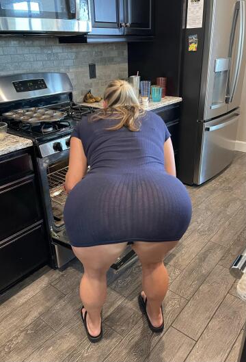 new here! i’ve got the oven ready, are you gonna put in some meat?
