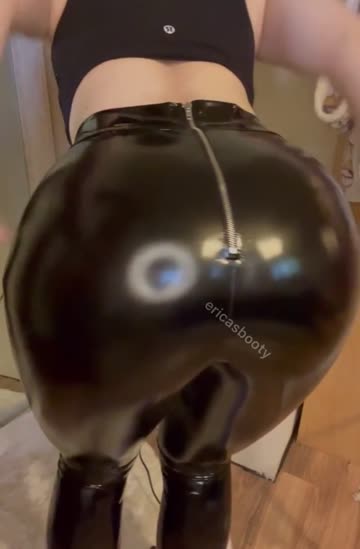 i think you need a squeeze😇