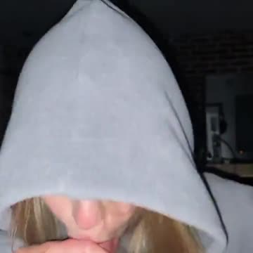 [kik: sweetashelyreed] my gf is in the other room, please feed me porn and hot stuff of your choosing get me horny and feed me, i will show off