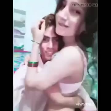 a teen boy with cute gf 😍😍(full video link in comments )