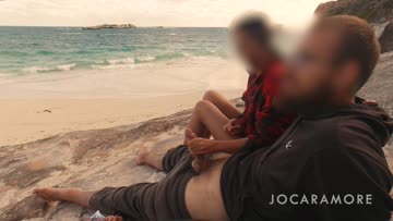 chilling by the beach and getting a blowjob...