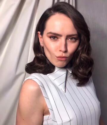 help me get bi and cum to daisy ridley?