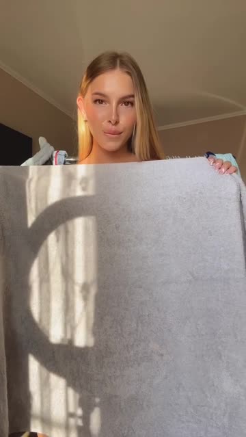 can i be your ukrainian sex doll? 😈 i love to sext all day and get dirty with you😋 solo, toys, b/g, customs, g/g 😇 links in comments and on my profile 💕