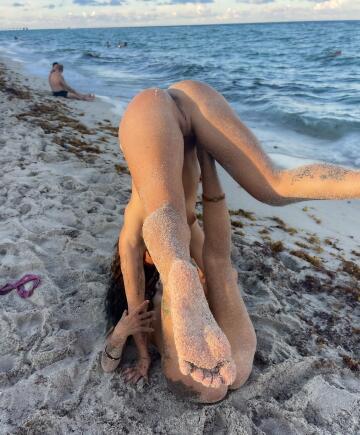 naked acro yoga 🧘‍♂️