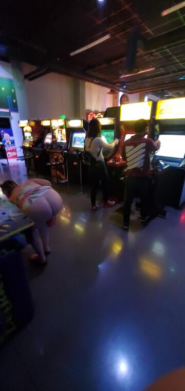 i dropped my quarter at the arcade. [f]