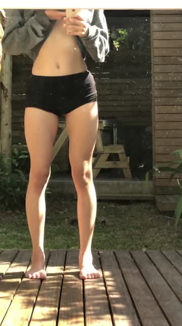 [f19] working out everyday to get the perfect legs ;)