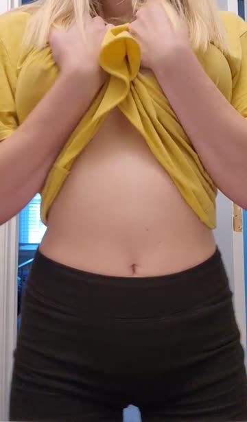 i had a lot of fun making my last titty drop so i decided to make another! (f30)