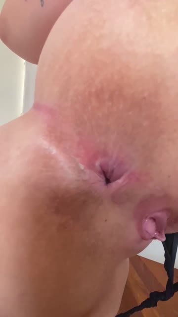 brown caribbean asshole is the sweetest, cum to lick it