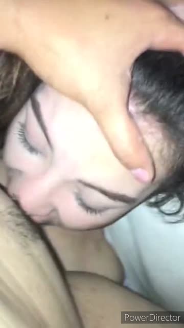 girlfriend loves licking pussy and tongue fucking