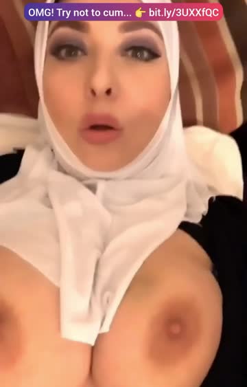 arab with big tits