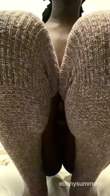 i love to spread my legs for men on the internet