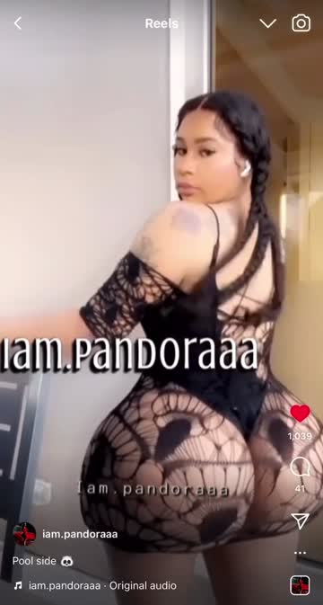 was only a matter of time, the queen is back