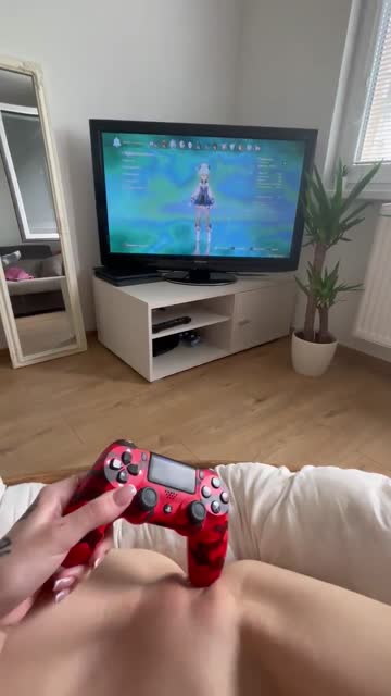 is there an older man here who wants to play ?