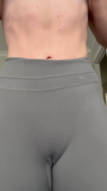 grey yogas show off well