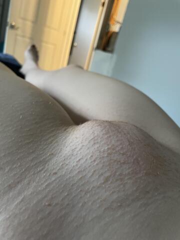 my first post ✌🏻what do you think of my pussy mound? 😈