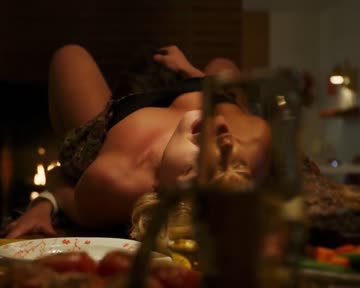 florence pugh in new film 'don't worry darling'