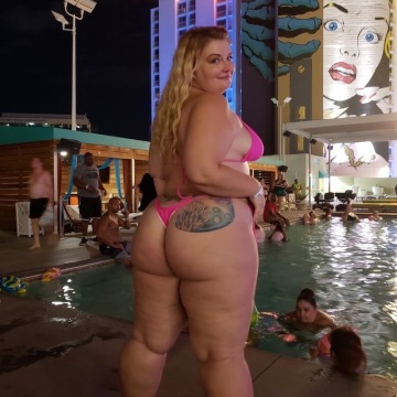 cheeky look from this blonde