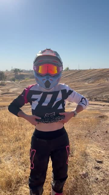 i try to make riding fun. it was a little busy that day. (f33)
