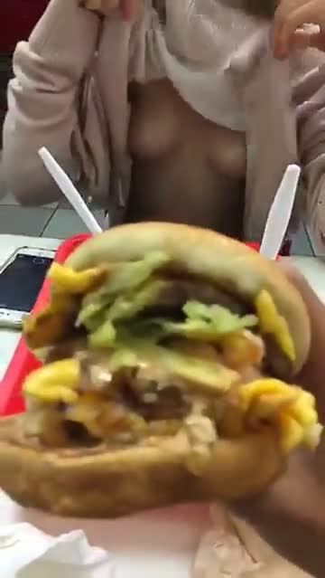 boob burgers