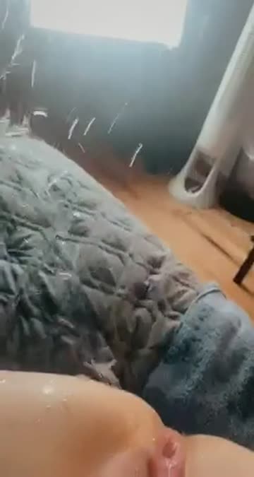 pov dildoing and squirting