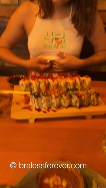 ellie showing her nudes at sushi