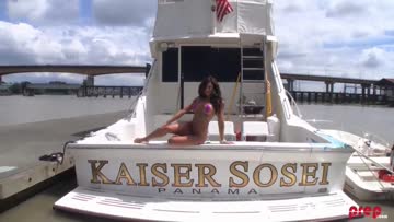 fitness model/micro bikini (ai-enhanced)