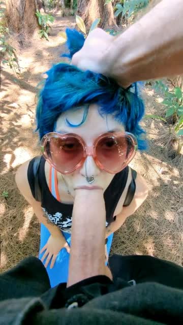 fucking her face at the park