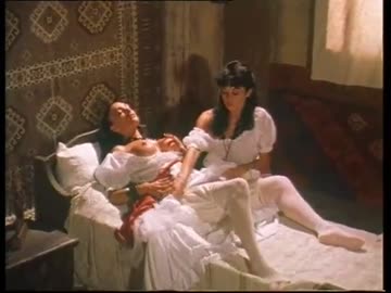 lesbian scene with venere bianca