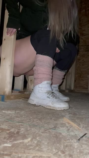 just peed in a 4.5mil dollar house 😏👀 i hope nobody saw