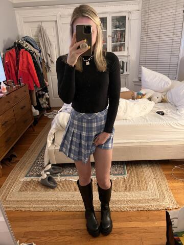 thanksgiving dinner attire. bunny’s uncles are definitely going to ask about her collar