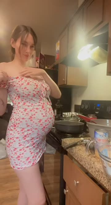 buns in the oven 💕