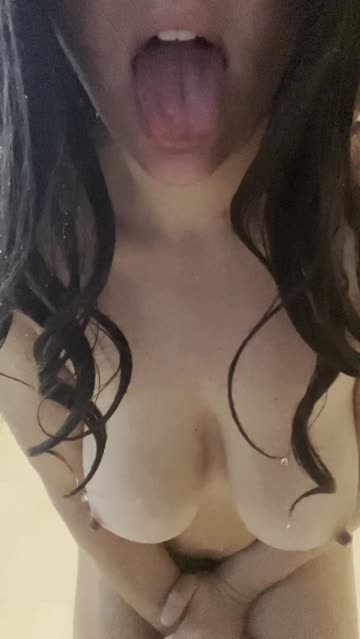 let me know if having your cock sucked in shower by me is a yes