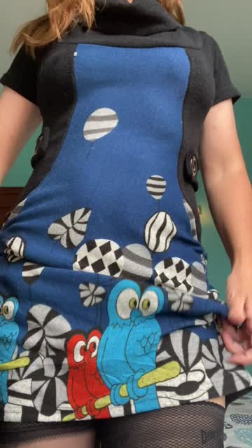 i may be the only milf at the office without panties today