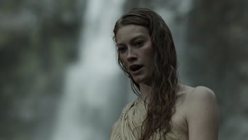 alyssa sutherland in 