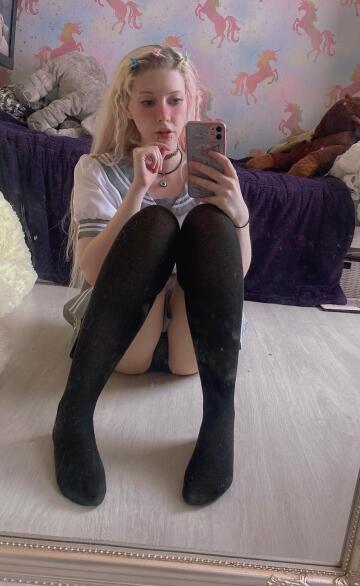 ♡ knee socks and skirts are a perfect combo ♡