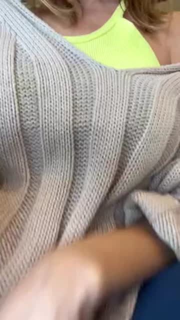 cup of joe and a quick rub [gif]