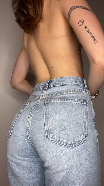 taught squats were good for growing boobs