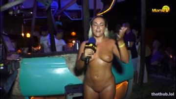 miami tv presenter interviewing people naked cuz it's too hot for clothes