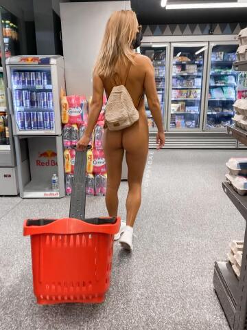 shopping time in naturist village 🛒