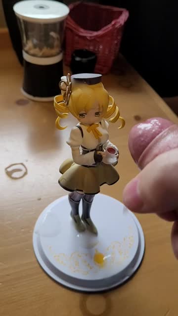 trying to fill mami's tea cup