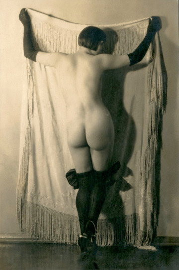 ellen sinding, 1930, norwegian revue dancer