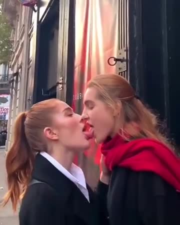 jia lissa in public